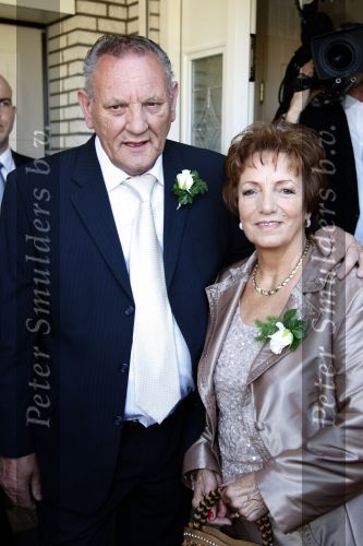 Fijnaart Willemstad 9 mei 2008
Trouwen Frans Bauer en Mariska. Christian Jan en Frans Jr zijn natuurlijk erbij.
Peter Smulders bv