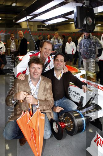 Spa 7 september 2008
Formule 1 Grand Prix van Spa Francochamps. Frans Engelenhoven Michiel Mol en Jean Luc ING
Peter Smulders bv