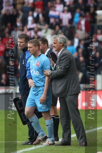 Eindhoven, 13 April 2008 Kampioenswedstrijd PSV-FC Twente, eindstand 1-1 Seizoen 2007/2008. PSV daardoor nog niet kampioen.
FC Twente trainer Fred Rutten samen met Jeroen Heubach