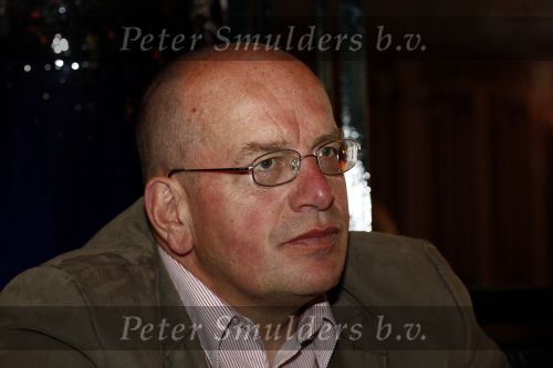Amsterdam 24 april 2009
Fred Teeven heeft gesprek met Lucia en maria Mosterd op het centraal station van Amsterdam.
Peter Smulders bv