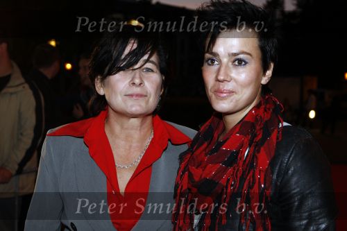 Utrecht 27 september 2008
Premiere Wapen van Geldrop in schouwburg van Utrecht. Thijs Romer is de regisseur. Frederique Spigt met vriendin
Peter Smulders bv