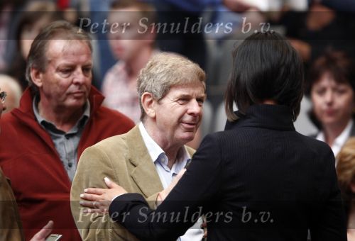 Amsterdam 26 mei 2008
Artiesten zingen andre hazes in concert in de arena. 
Frits Barend en Conny Mus