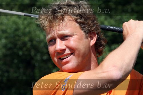 Ommen, 25 Mei 2009 Energy4all Golfdag 2009 op golfbaan Hooge Graven
met veel BN-ers, georganiseerd door golfpro Joost Hage en zijn vrouw Gina Hage
Frits Kuipers
Peter Smulders BV Eindhoven