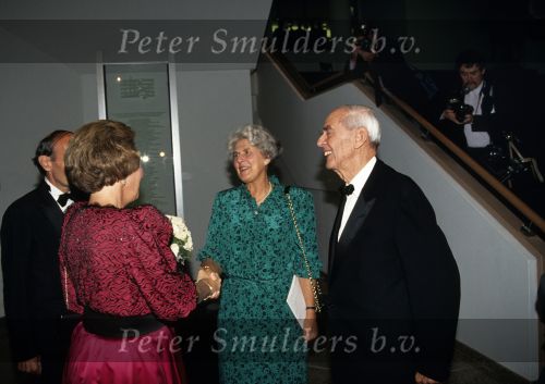 1992 Frits Philips samen Koningin Beatrix en Frank Houben