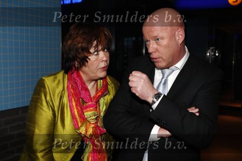 Amsterdam 3 april 2008
Openingsfeest van de politieke partij trots op NL van Rita Verdonk in de passengers terminal. Frits Wester met zesde zintuig deelneemster Liesbeth
Peter Smulders bv