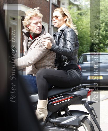 Amsterdam 18 mei 2008
Leco v Zadelhoff viert zijn 40e verjaardag met zijn vrienden in het hilton en ze maken een scooter rally door Amsterdam. 
Froukje de Both