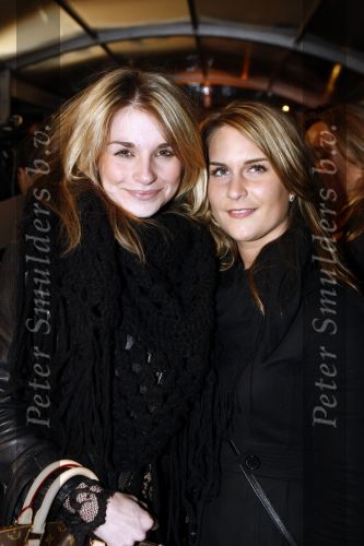 Amsterdam 17 maart 2008
Premiere Zomerhitte in Tuschinski. gaby Blaaser met een vriendin
Peter Smulders bv