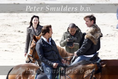Schagen 17 april 2008
Opnames videoclip Gerard Joling met paarden op het strand. Geert Hoes en Wino Ontzigt zijn ook aanwezig.
Peter Smulders bv