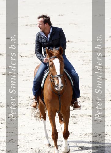 Schagen 17 april 2008
Opnames videoclip Gerard Joling met paarden op het strand. Geert Hoes en Wino Ontzigt zijn ook aanwezig.
Peter Smulders bv