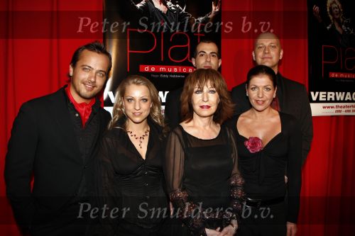 Amsterdam 21 april 2008
Presentatie musical Piaf bij restaurant le Garage. Liesbeth List Geert Hoes Daphne Flint Esther Roord jan elbertse en Ara Halici.
Peter Smulders bv