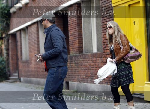 Amsterdam 26 oktober 2008
Geert Hoes met een vriendin op de beethovenstraat.