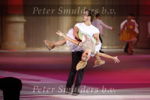 Rotterdam 25 oktober 2007
Premiere Holiday on ice in ahoy. Geert Hoes en Sitah doen mee in de show