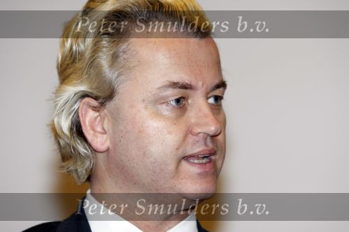Den Haag 23 januari 2009 
Karel Hille interviewt Geert Wilders in de tweede kamer.
Peter Smulders bv
