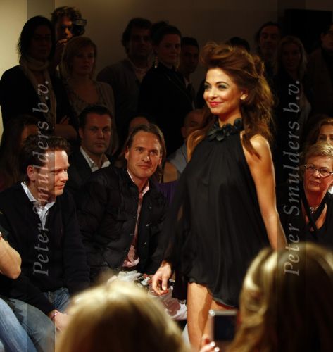 Amsterdam 2 maart 2009
Modeshow Jos Raak bij Loods 6 in Amsterdam. georgina Verbaan loopt mee en Jort Kelder komt kijken
Peter Smulders bv