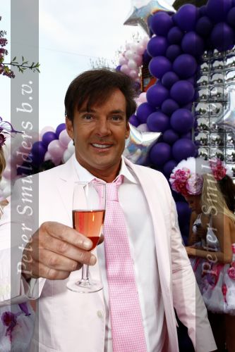 Amsterdam 27 april 2009
Feestje van Gerard Joling voor zijn 49e verjaardag bij cafe het Kalfje.
Peter Smulders bv