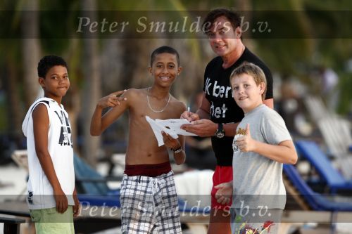 Curacao 2 januari 2009
Gerard Joling hard aan het lopen op Curacao. Hij loopt elke dag 10 km om fit te blijven.
Peter Smulders bv