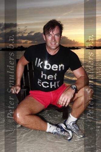 Curacao 2 januari 2009
Gerard Joling hard aan het lopen op Curacao. Hij loopt elke dag 10 km om fit te blijven.
Peter Smulders bv