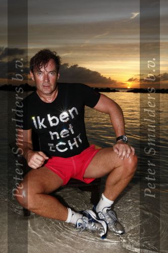 Curacao 2 januari 2009
Gerard Joling hard aan het lopen op Curacao. Hij loopt elke dag 10 km om fit te blijven.
Peter Smulders bv