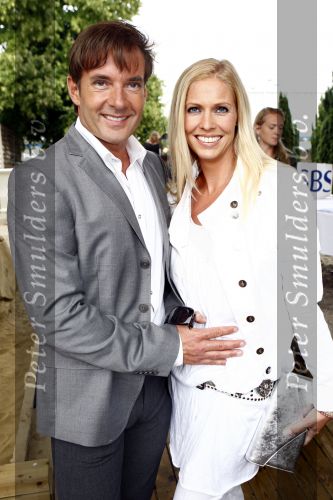 Amsterdam 10 juli 2008
Najaarspresentatie SBS 6 Net5 en Veronica in de rai.   
Gerard Joling en Nance Coolen ( zwanger)