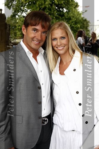 Amsterdam 10 juli 2008
Najaarspresentatie SBS 6 Net5 en Veronica in de rai.   
Gerard Joling en Nance Coolen ( zwanger)