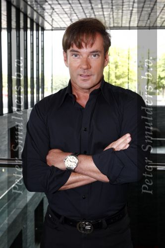 Hilversum 14 augustus 2008
Presentatie SBS met Popstars en het beste idee van Nederland bij beeld en geluid p het mediapark. Gerard Joling
