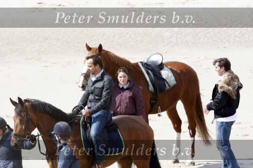 Schagen 17 april 2008
Opnames videoclip Gerard Joling met paarden op het strand. Geert Hoes en Wino Ontzigt zijn ook aanwezig.
Peter Smulders bv