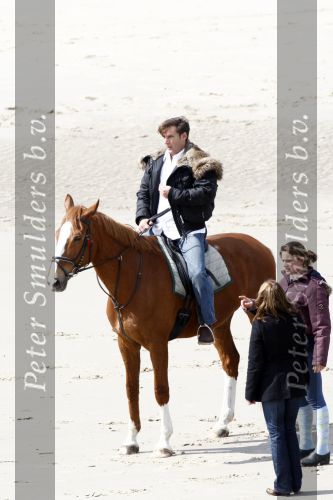 Schagen 17 april 2008
Opnames videoclip Gerard Joling met paarden op het strand. Geert Hoes en Wino Ontzigt zijn ook aanwezig.
Peter Smulders bv