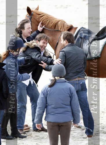 Schagen 17 april 2008
Opnames videoclip Gerard Joling met paarden op het strand. Geert Hoes en Wino Ontzigt zijn ook aanwezig.
Peter Smulders bv