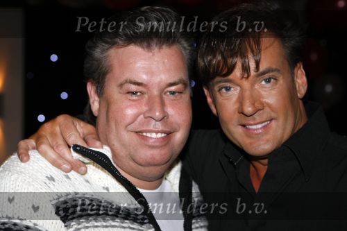 Vinkeveen 18 januari 2009
Roxeanne Hazes viert haar 16 e verjaardag in Roekz in Vinkeveen. gerard Joling met Benno de Leeuw
Peter Smulders bv