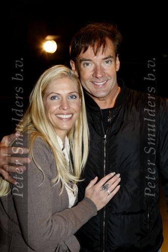 Amsterdam 23 oktober 2007
Nance Coolen en Gerard Joling bij presentatie sterren dansen op het ijs van sbs6  op de jaap eden baan.