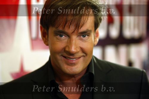 Hilversum26 maart 2008
Perspresentatie Holland\'s got talent in theater Gooiland met Gerard Joling Patricia Paay Viktor Brand en Henkjan Smits.
Peter Smulders bv