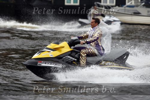 Amsterdam 30 september 2008
Persconferentie van de toppers Rene Froger Gordon en Gerard Joling ivm hun deelname aan het songfestival in het amstel hotel. toppers op jet ski\'s
Peter Smulders bv