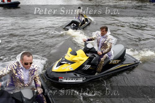 Amsterdam 30 september 2008
Persconferentie van de toppers Rene Froger Gordon en Gerard Joling ivm hun deelname aan het songfestival in het amstel hotel. toppers op jet ski\'s
Peter Smulders bv