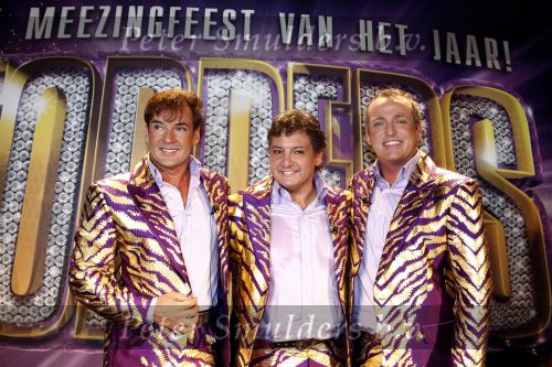Amsterdam 30 september 2008
Persconferentie van de toppers Rene Froger Gordon en Gerard Joling ivm hun deelname aan het songfestival in het amstel hotel. toppers op jet ski\'s
Peter Smulders bv