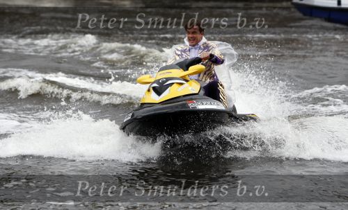 Amsterdam 30 september 2008
Persconferentie van de toppers Rene Froger Gordon en Gerard Joling ivm hun deelname aan het songfestival in het amstel hotel. toppers op jet ski\'s
Peter Smulders bv