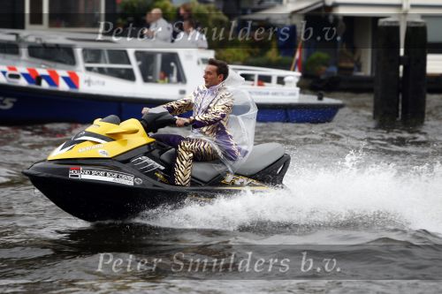 Amsterdam 30 september 2008
Persconferentie van de toppers Rene Froger Gordon en Gerard Joling ivm hun deelname aan het songfestival in het amstel hotel. toppers op jet ski\'s
Peter Smulders bv