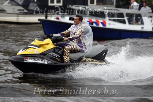 Amsterdam 30 september 2008
Persconferentie van de toppers Rene Froger Gordon en Gerard Joling ivm hun deelname aan het songfestival in het amstel hotel. toppers op jet ski\'s
Peter Smulders bv