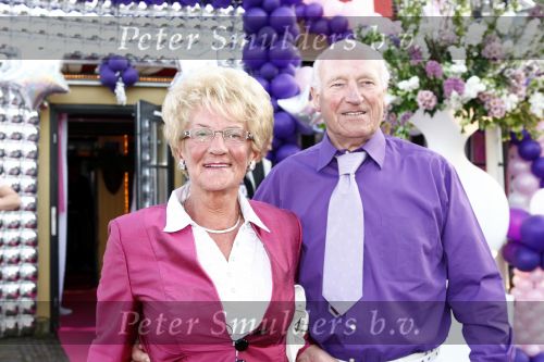 Amsterdam 27 april 2009
Feestje van Gerard Joling voor zijn 49e verjaardag bij cafe het Kalfje. moeder Gerard met vriend
Peter Smulders bv