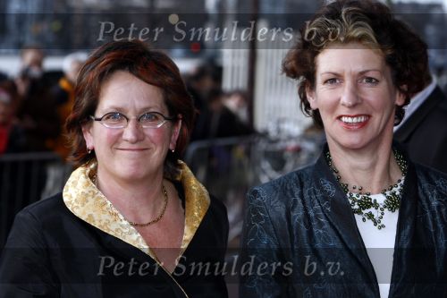 Amsterdam 1 februari 2008
Feest koningin Beatrix en Prinses Margriet voor hun 70e en 65e verjaardag in Carre.
Gerda Verburg met vriendin