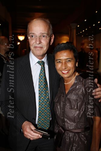 Amsterdam 4 april 2008
Premiere Porgy and Bess in carre. Gerrit Zalm met vrouw
Peter Smulders bv