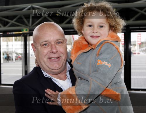 Rotterdam 25 november 2007
Premiere Feest van sinterklaas in ahoy. Gert Berg met zoon
