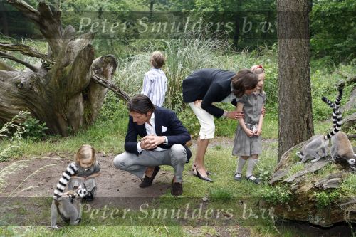 Apeldoorn 30 mei 2008
Prins Maurits Prinses Marilene en hun kinderen Prinses Anna Prins Lucas en Prinses Felicia  tijdens fotoshoot vanwege 10 jarig huwelijk in de apenheul.