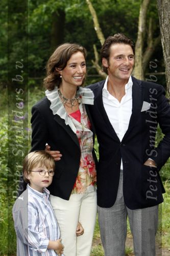 Apeldoorn 30 mei 2008
Prins Maurits Prinses Marilene en hun kinderen Prinses Anna Prins Lucas en Prinses Felicia  tijdens fotoshoot vanwege 10 jarig huwelijk in de apenheul.