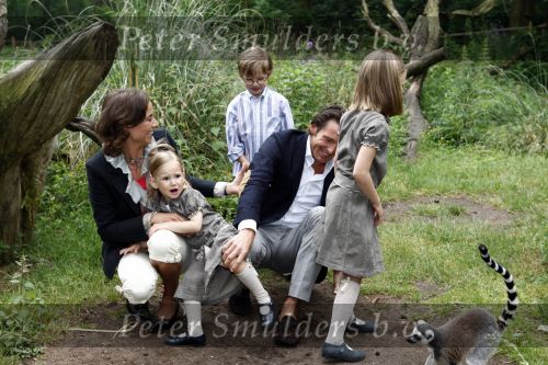 Apeldoorn 30 mei 2008
Prins Maurits Prinses Marilene en hun kinderen Prinses Anna Prins Lucas en Prinses Felicia  tijdens fotoshoot vanwege 10 jarig huwelijk in de apenheul.