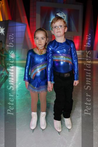 Hilversum 12 december 2007
Andre Hazes jr Didier Froger Christiaan Bauer Ghilaine Starreveld Nicky Vergeer en Sherilyn doen mee aan kinderen dansen op het ijs.