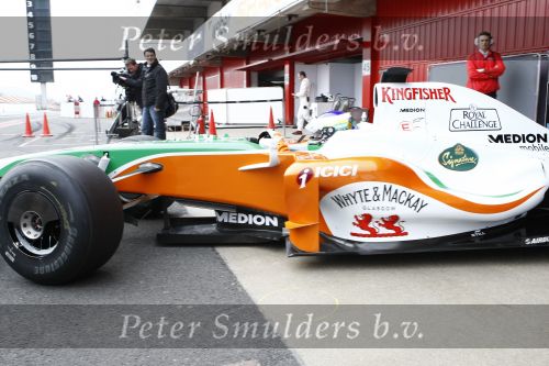 Barcelona 11 maart 2009
Test dag voor de formule 1 teams op het circuit van Barcelona. Giancarlo Fisichella in een Force India Mercedes
Peter Smulders bv
