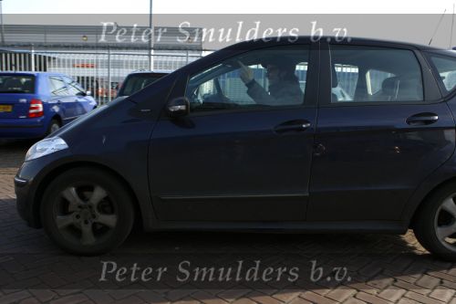 Amsterdam 25 februari 2008
Chiel Beelen steekt middelvinger op in auto.
Peter Smulders bv