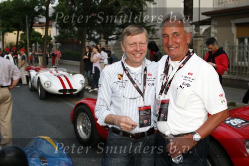Brescia 15 mei 2008
Start van de Mille Miglia in Brescia. State of art rijdt met 2 porsches mee. 
Gijs v Lennep Jan Lammers en Albert en Evelyne Westerman