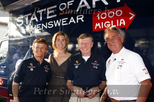 Brescia 15 mei 2008
Start van de Mille Miglia in Brescia. State of art rijdt met 2 porsches mee. 
Gijs v Lennep Jan Lammers en Albert en Evelyne Westerman
