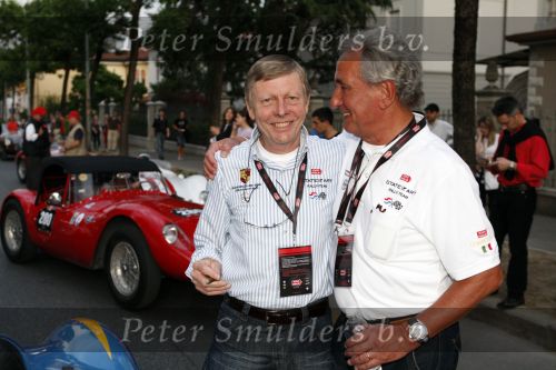 Brescia 15 mei 2008
Start van de Mille Miglia in Brescia. State of art rijdt met 2 porsches mee. 
Gijs v Lennep Jan Lammers en Albert en Evelyne Westerman